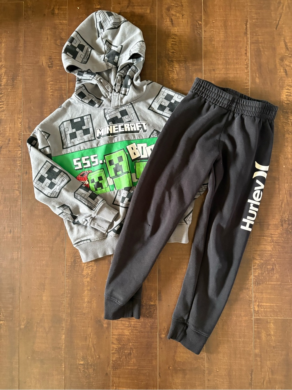 Minecraft Kids Gray & Green Hoodie size 7